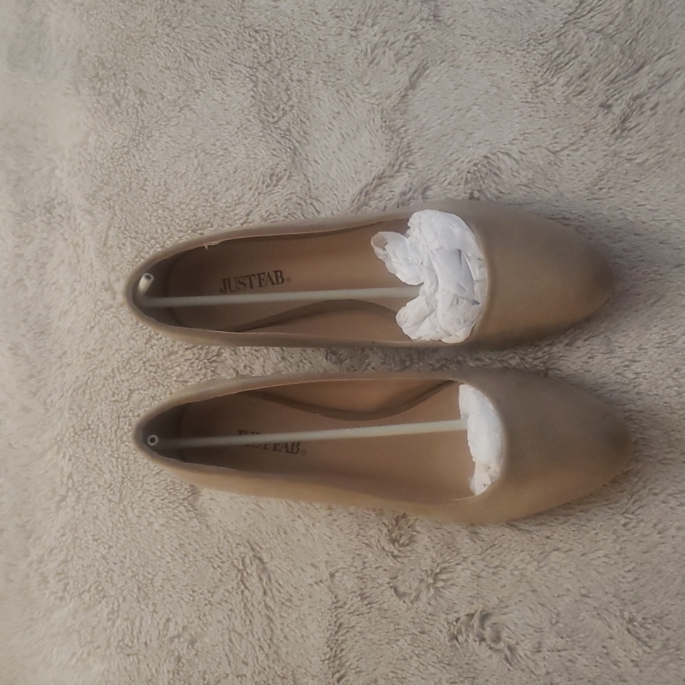 NWOT tan dress shoes
